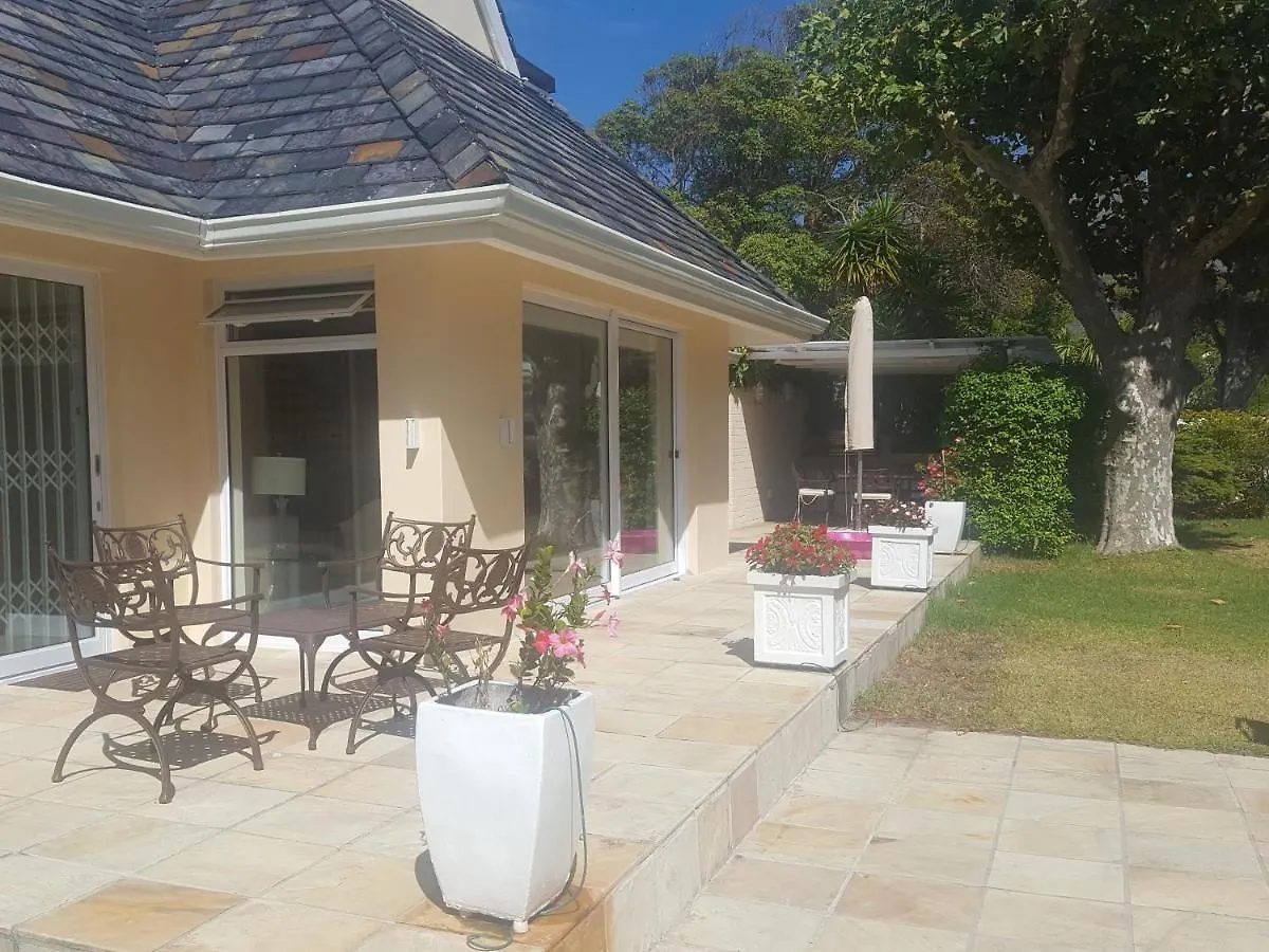 Villa Karibu Tokai South Africa