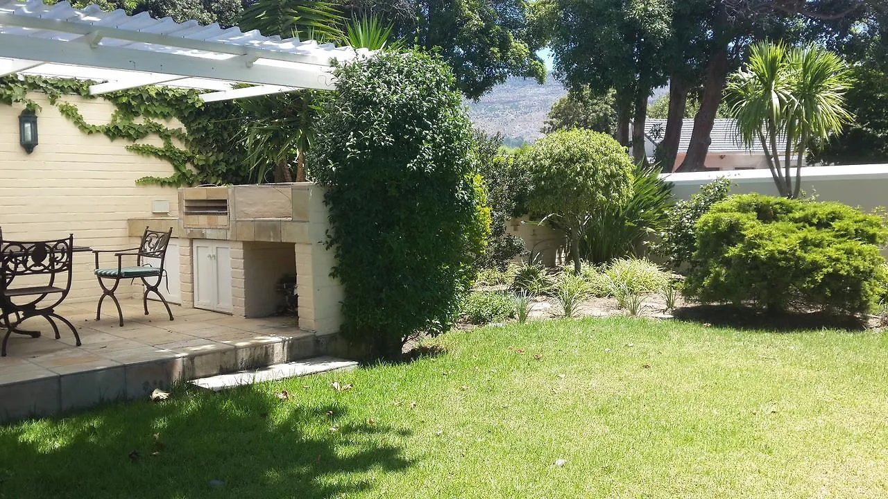 Villa Karibu Tokai 0*,
